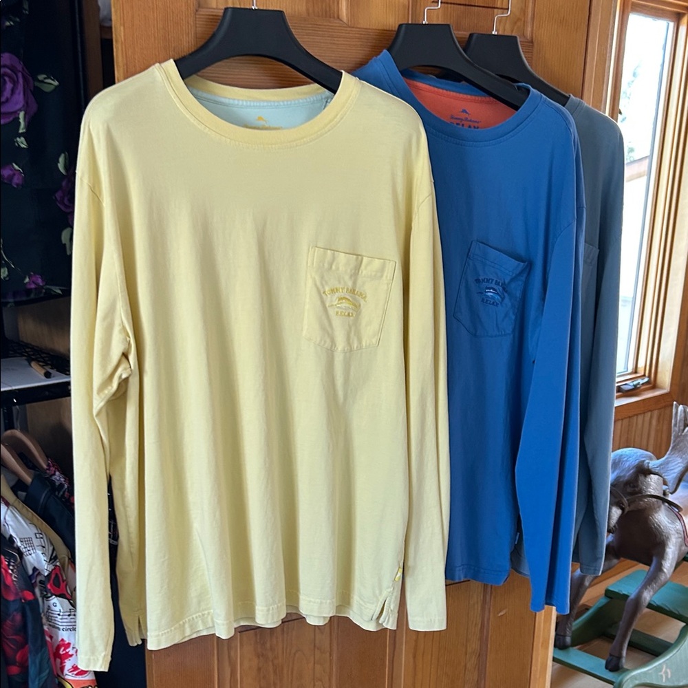 Tommy Bahama Relax Tee in Blue and Yellow